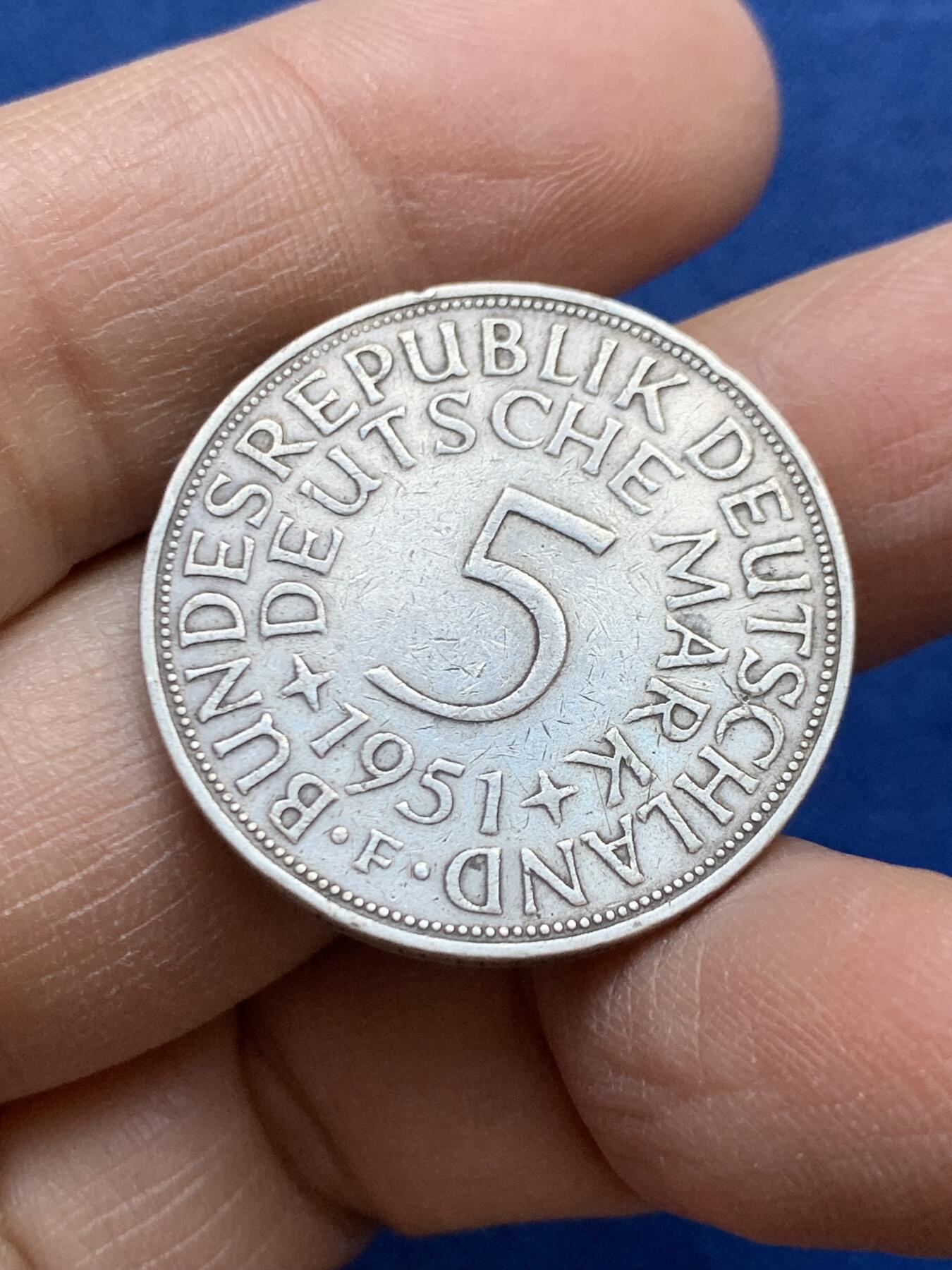 《竞宝斋》第454场 周日，周一 2场连拍 （全场包邮，欢迎送拍） 德国1951年5马克银币