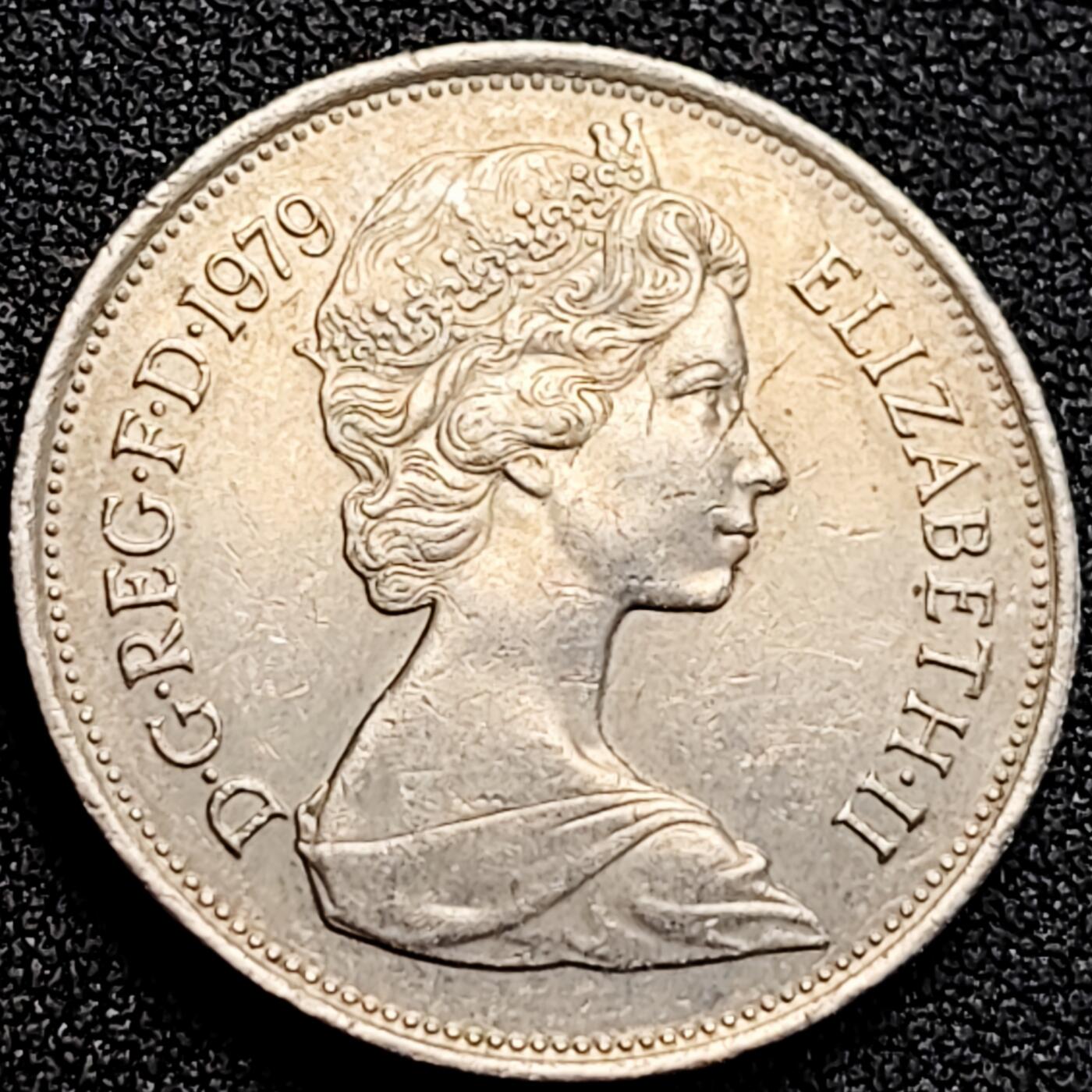 泉币菌-第162场- 新年第五场 精品福利场 英伦狮子 英国10便士硬币 直径28.5MM 1979年