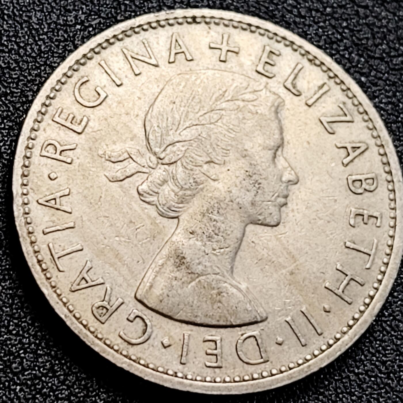 泉币菌-第163场-新年第六场 精品福利场 1961年 英国1/2克朗镍币 伊莉莎白二世女王 直径32MM 