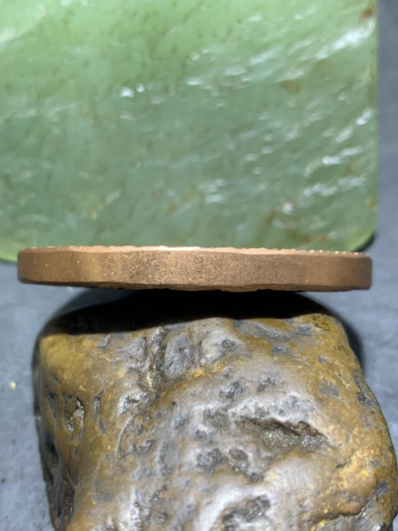 精美紫铜象神护身牌一个，