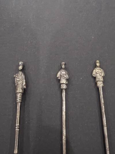 海外回流精品拍卖（五一专场） 欧洲回流清代纯银勺子、水果叉子三把，有款，12.2cm，27.7g。