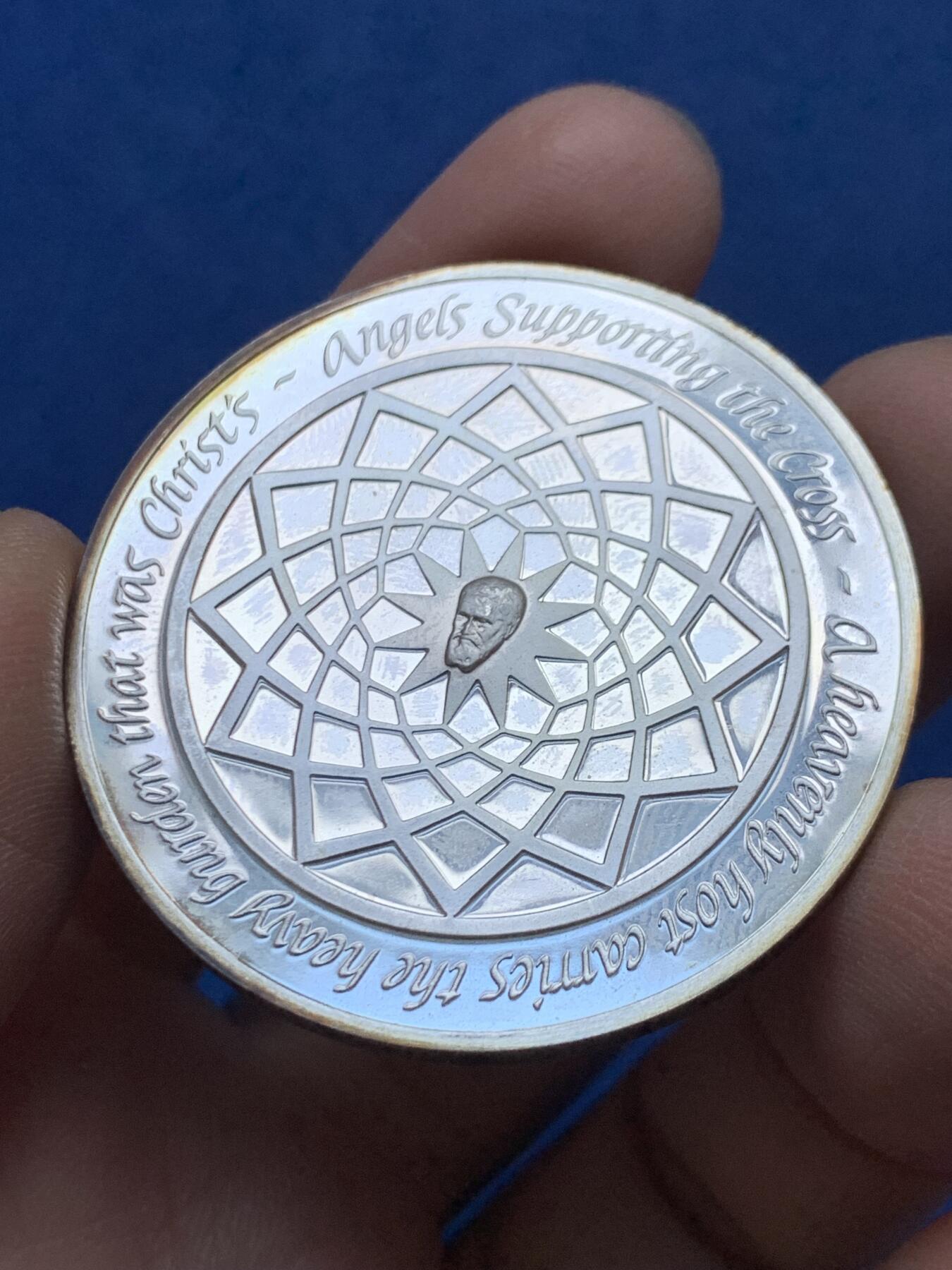 《竞宝斋》第454场 周日，周一 2场连拍 （全场包邮，欢迎送拍） 925银 五彩包浆大银章 38.25g 44.2mm