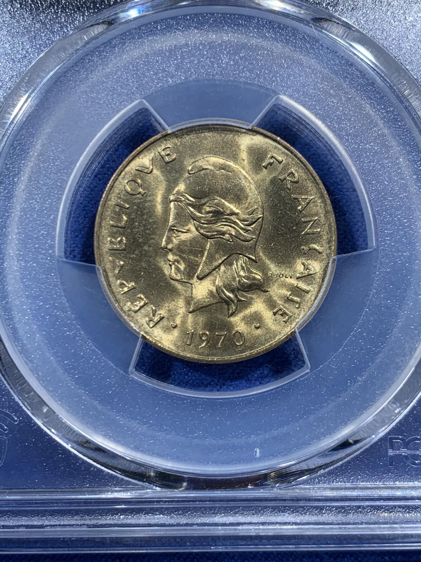 《竞宝斋》第454场 周日，周一 2场连拍 （全场包邮，欢迎送拍） PCGS MS67 法属新赫布里底群岛1970年5法郎 带些小彩包浆 PCGS唯一记录唯一冠军分