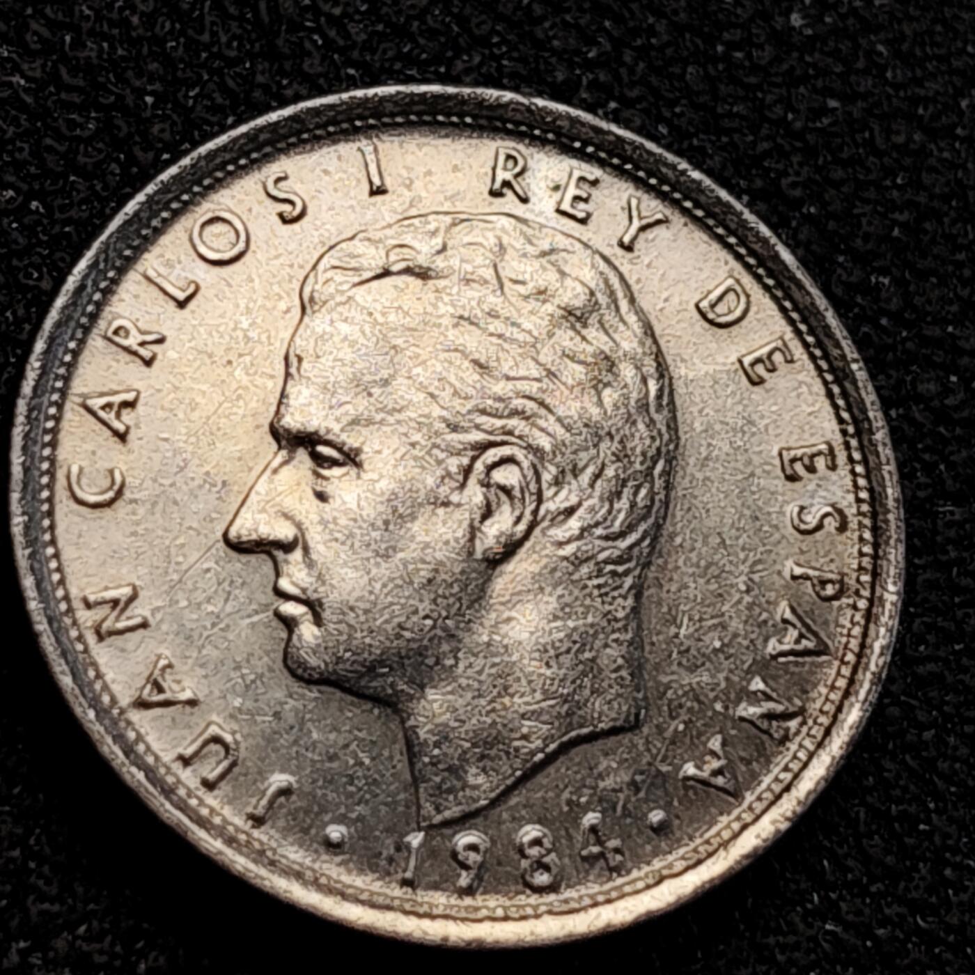 泉币菌-第163场-新年第六场 精品福利场 西班牙1984年10比塞塔 双柱 卡洛斯一世国王 铜镍币 18.5mm