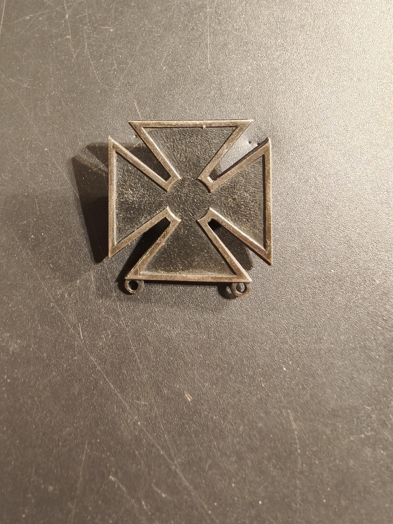 老王徽章第174期 美国陆军神射手技能章   二战时期横针版   925银   8.1g