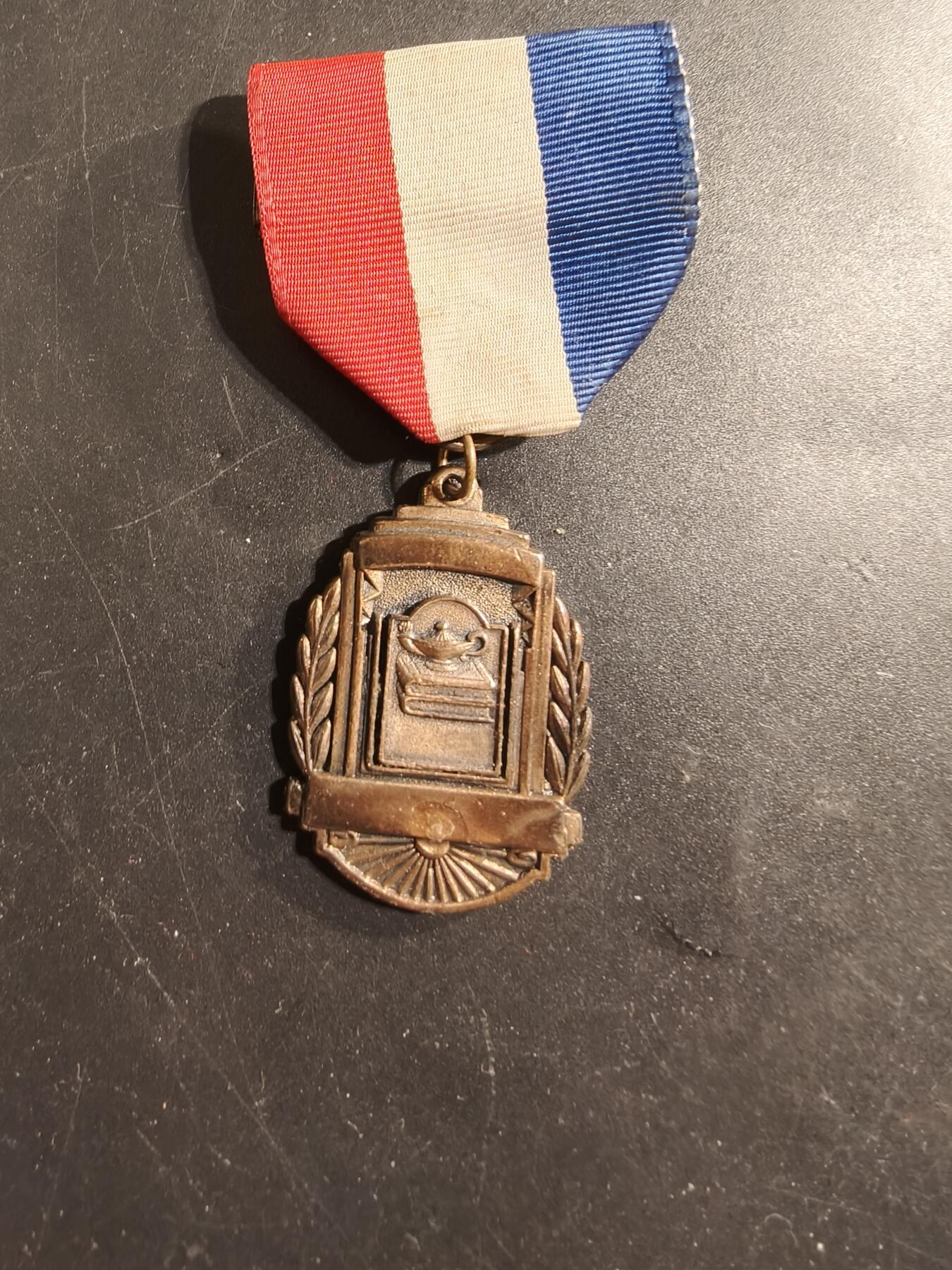 老王徽章第174期 美国军乐团成就奖章