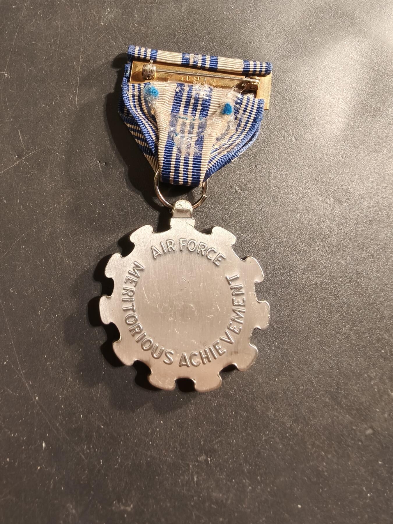 老王徽章第174期 美国空军功绩成就奖章