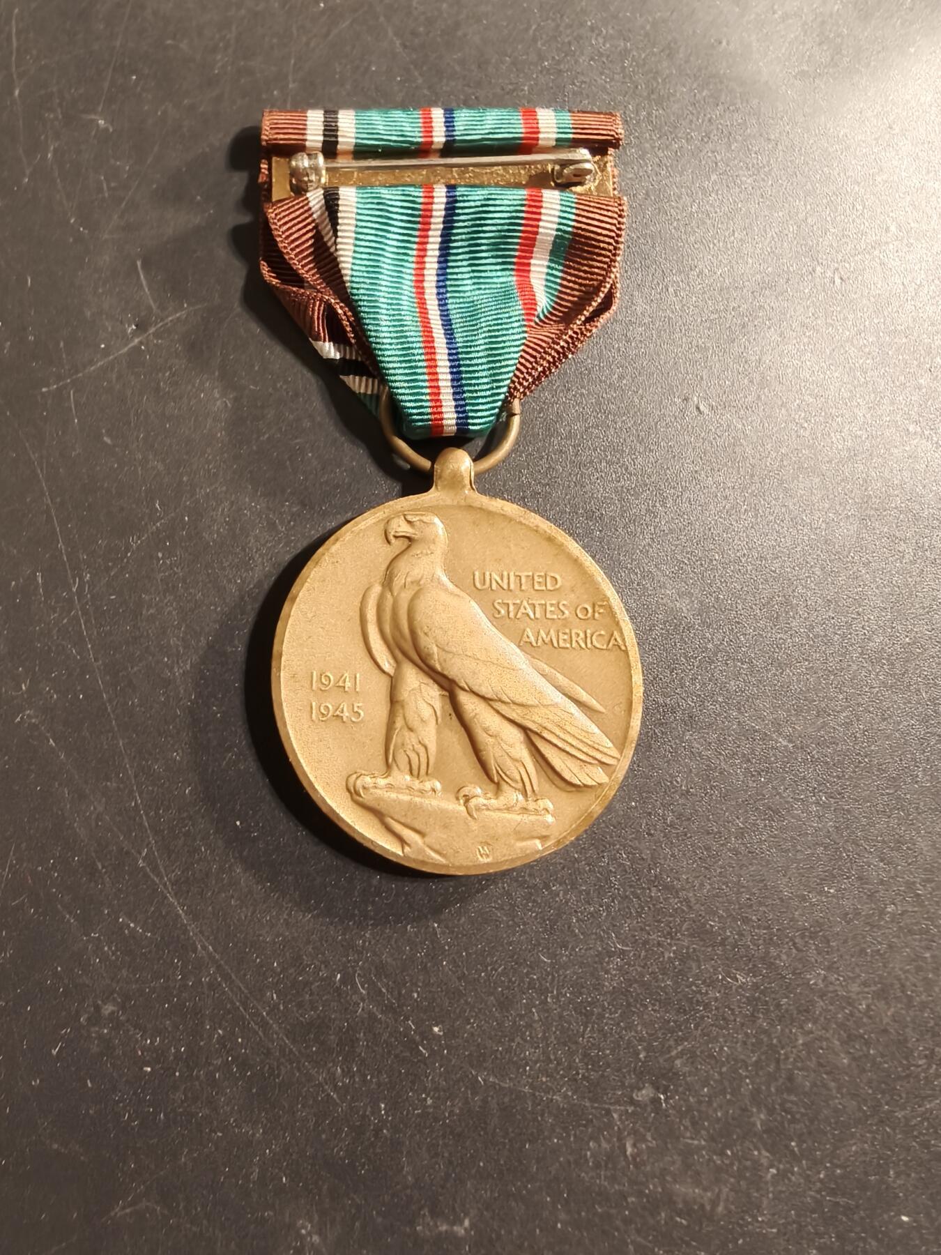 老王徽章第174期 美国二战欧洲中东非对德作战服役奖章