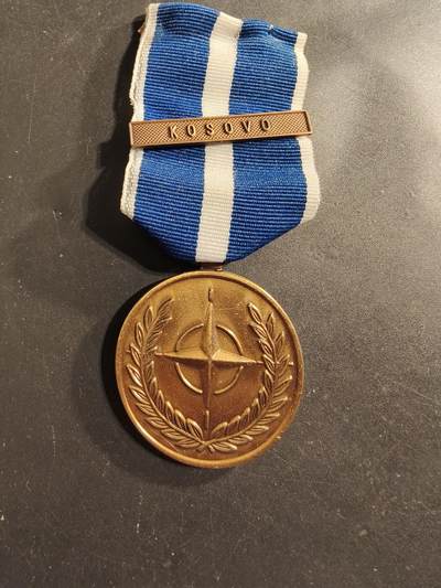 老王徽章第174期 - 北约维和奖章    法国版    科索沃勋条