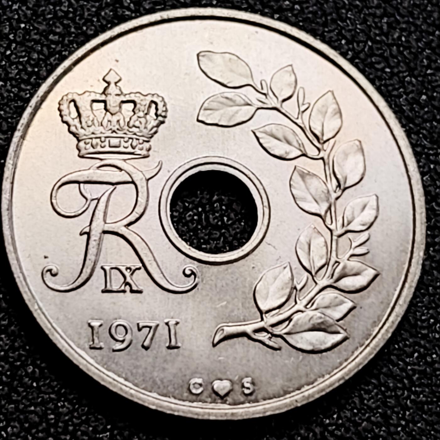 泉币菌-第162场- 新年第五场 精品福利场 原光极美 23mm  丹麦 1971 25欧尔铜镍硬币皇冠 中孔