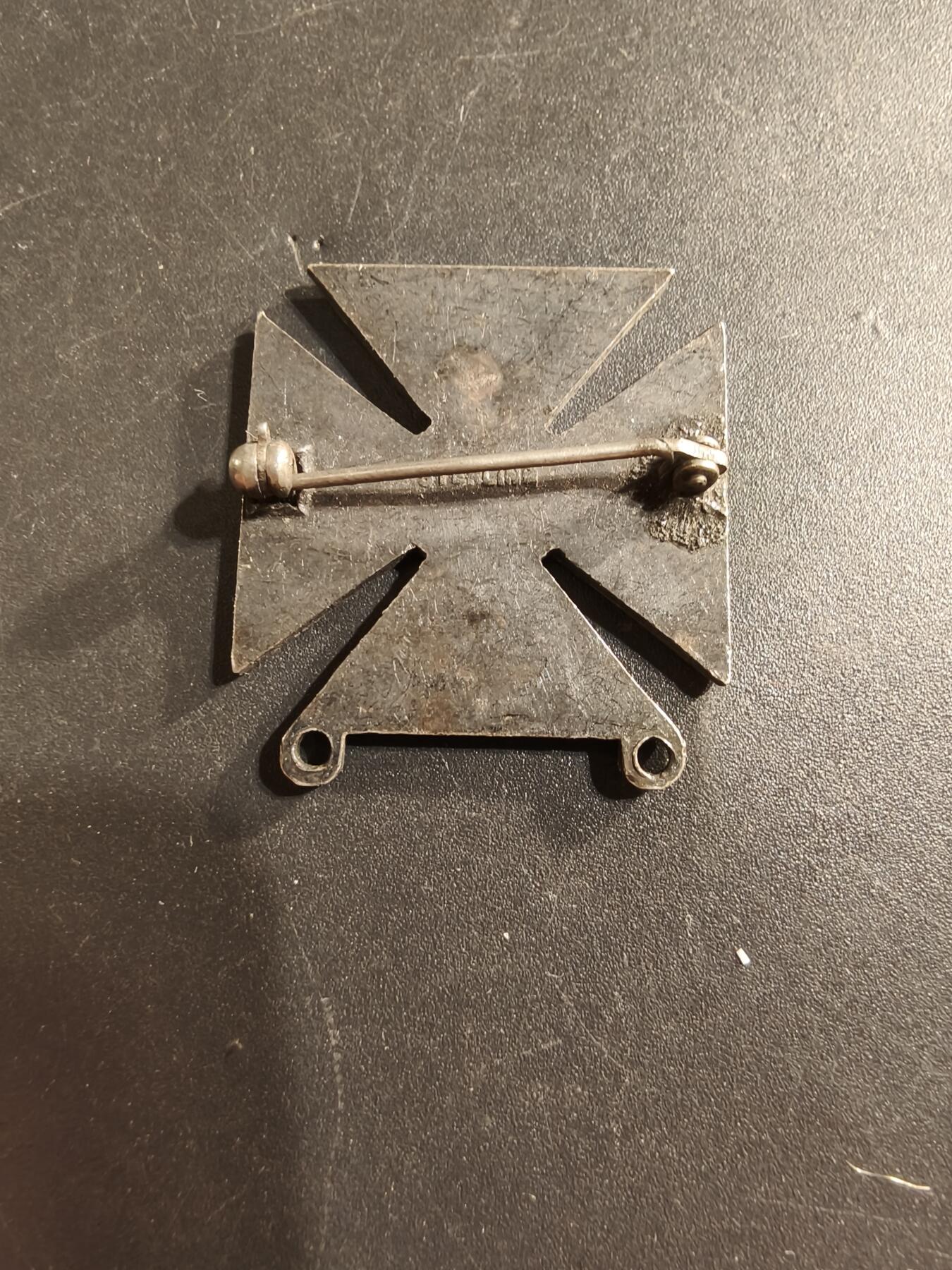 老王徽章第174期 美国陆军神射手技能章   二战时期横针版   925银  8.4g