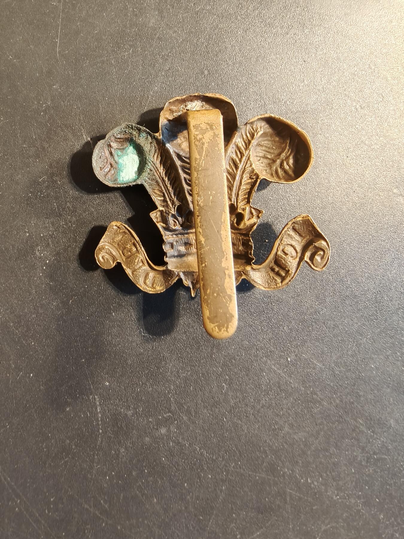 老王徽章第174期 英国柴郡义勇骑兵团帽徽     一战时期