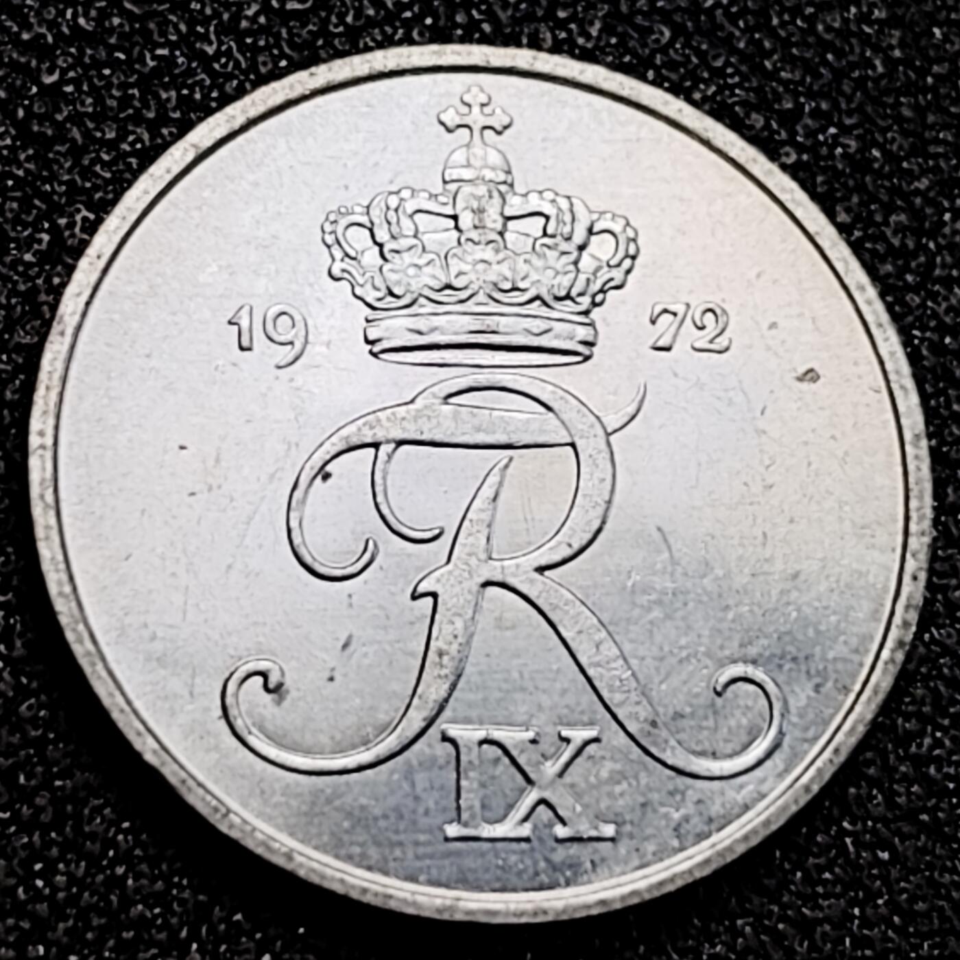 泉币菌-第162场- 新年第五场 精品福利场 少见 原光UNC 雷德里克九世 皇冠 丹麦1972年2欧尔锌制币 21mm 