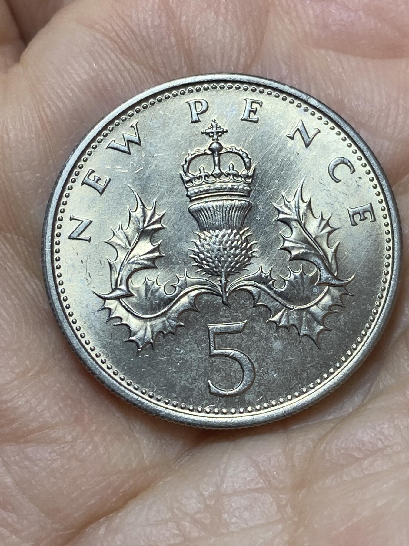 2026年第三场(总第一百七十二场）外国好品散币场(免佣金) 英国🇬🇧1969年5新便士(伊丽莎白二世中年花冠，十进制第一版)