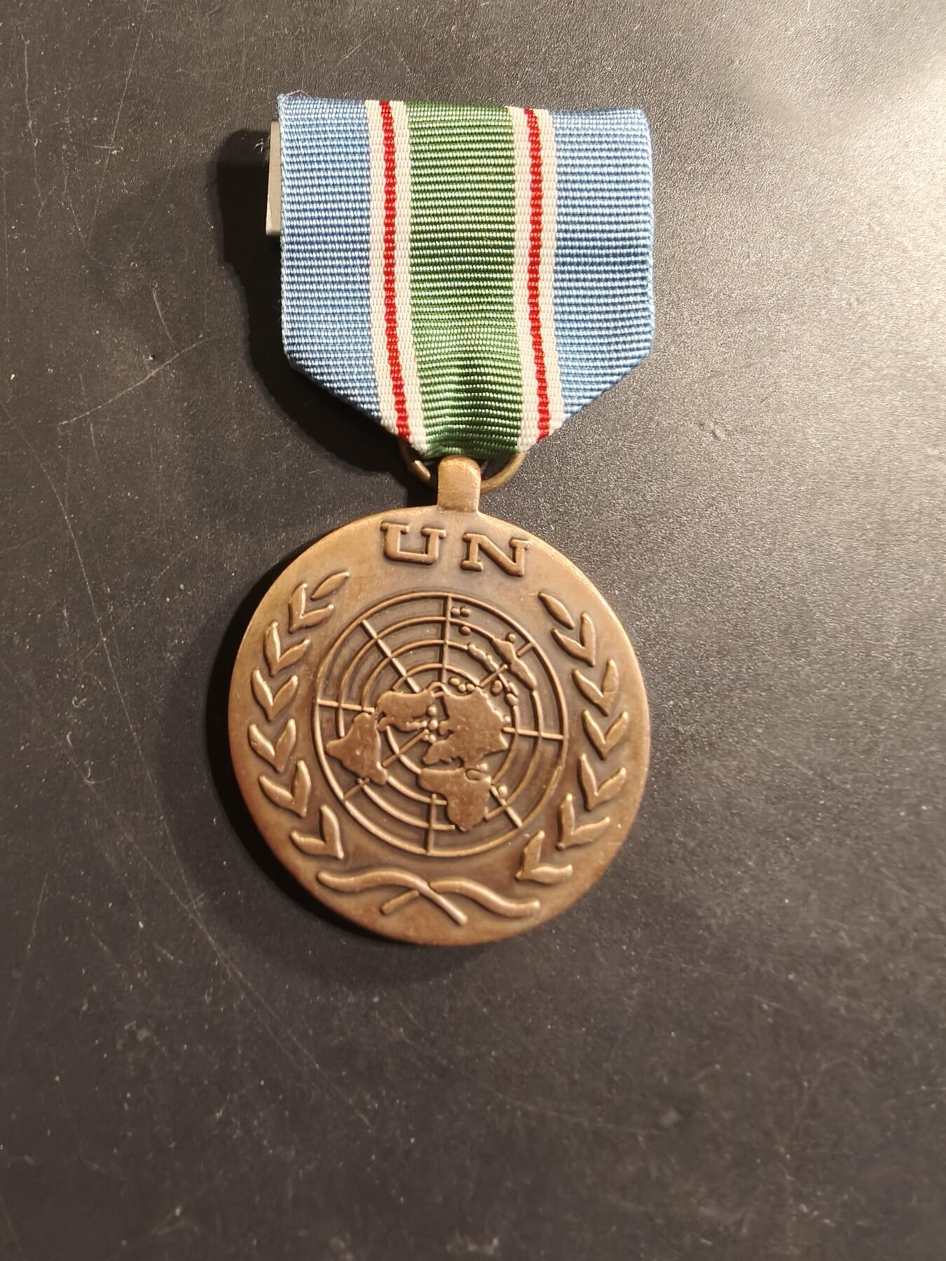 老王徽章第174期 美国联合国维和奖章