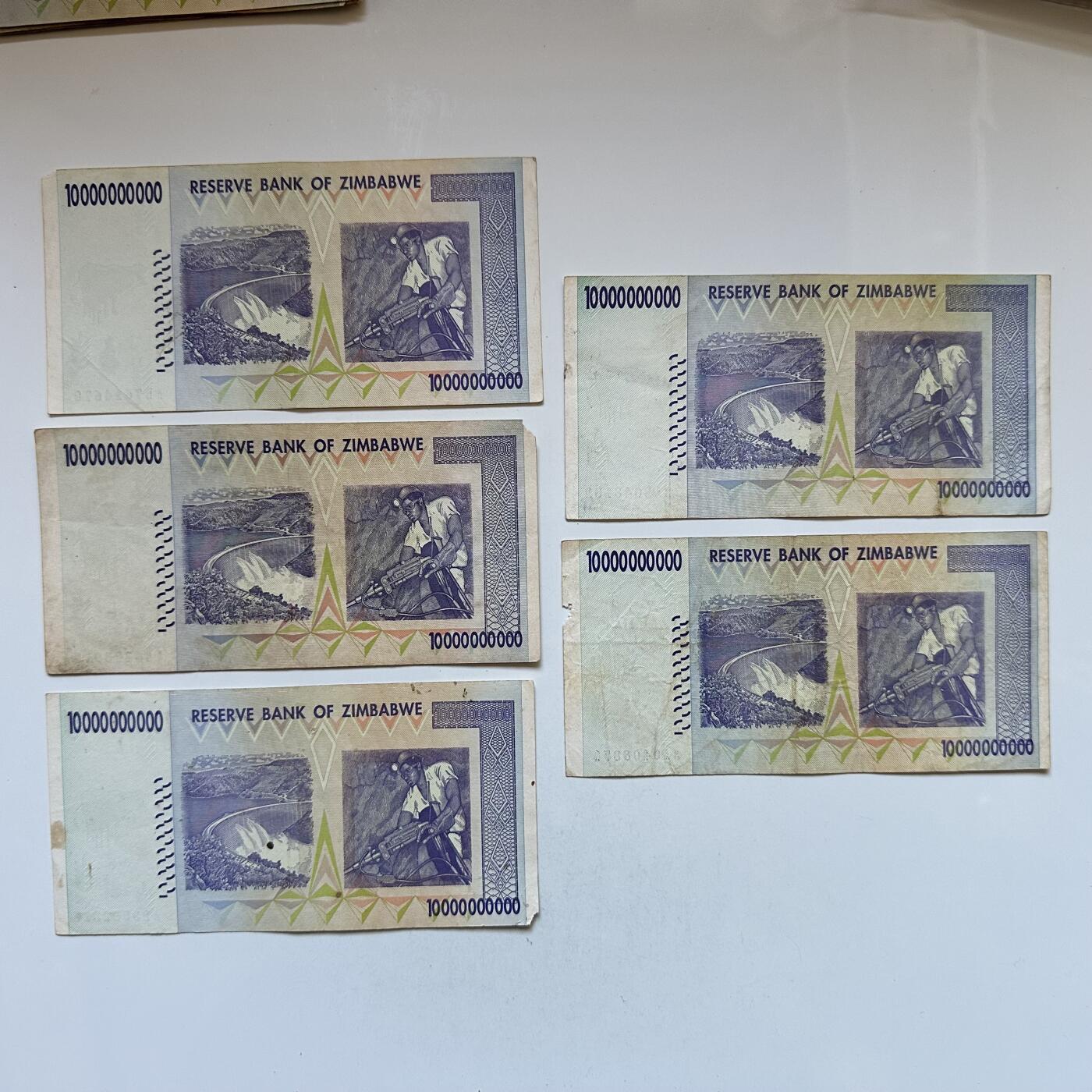 🌹外币初藏🌹🐯2026年第3场  每周二四六晚8️⃣点 接代拍 津巴布韦100亿纸币5张 10个0 边角有缺—1