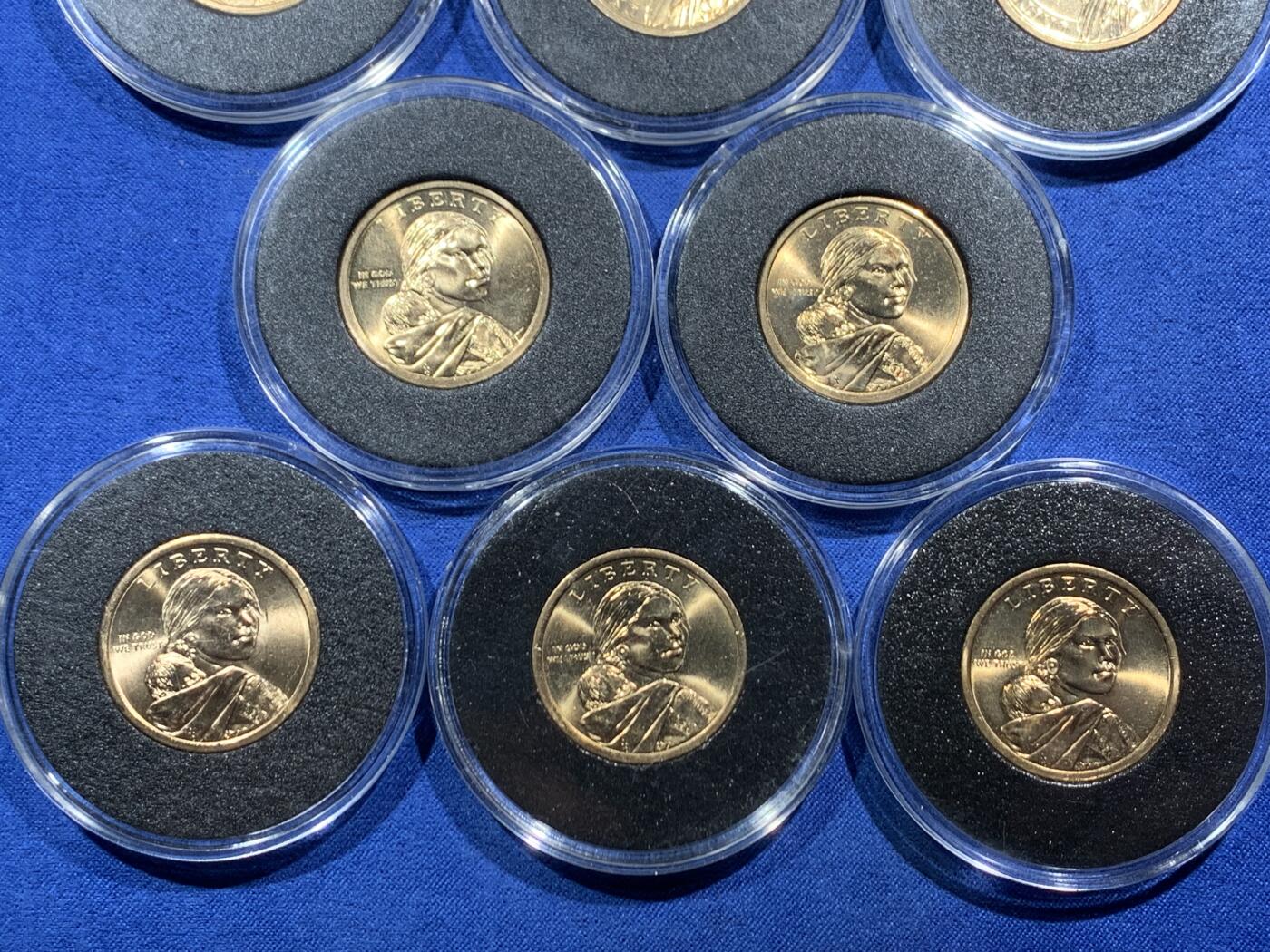 《竞宝斋》第454场 周日，周一 2场连拍 （全场包邮，欢迎送拍） 11枚一组 美国总统1美元纪念币2枚+萨卡加维亚1美元纪念币9枚