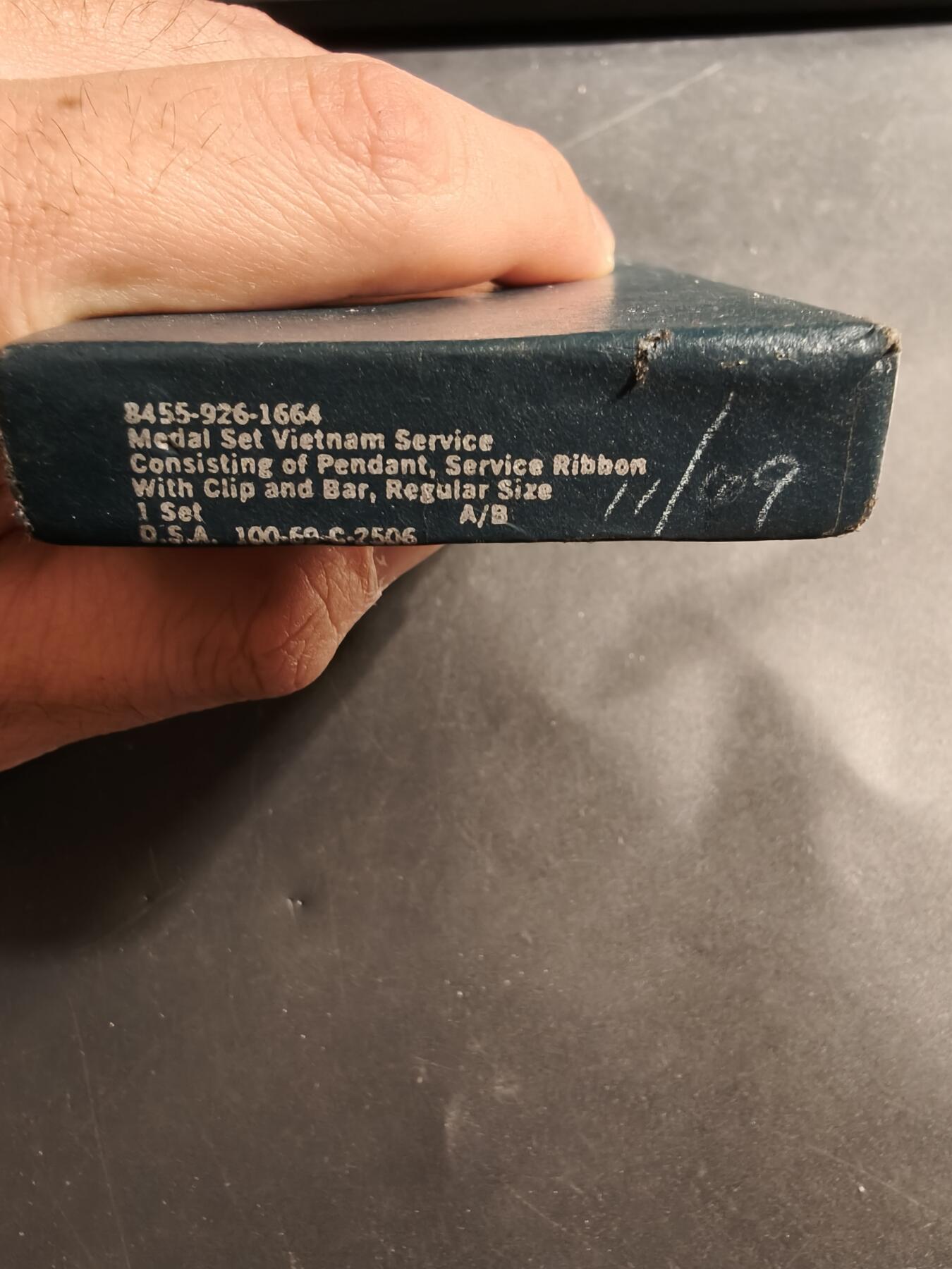 老王徽章第174期 美国越战服役奖章    原盒带略