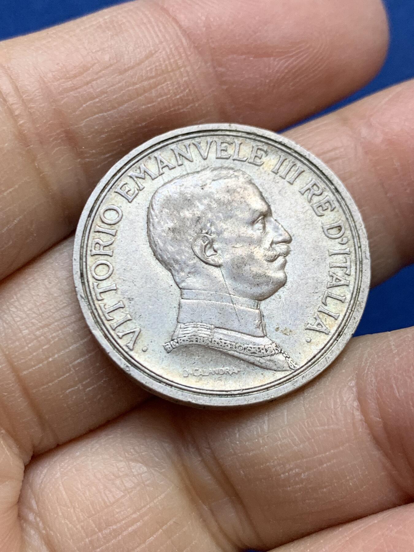 《竞宝斋》第454场 周日，周一 2场连拍 （全场包邮，欢迎送拍） 意大利1916年马车2里拉银币 经典设计