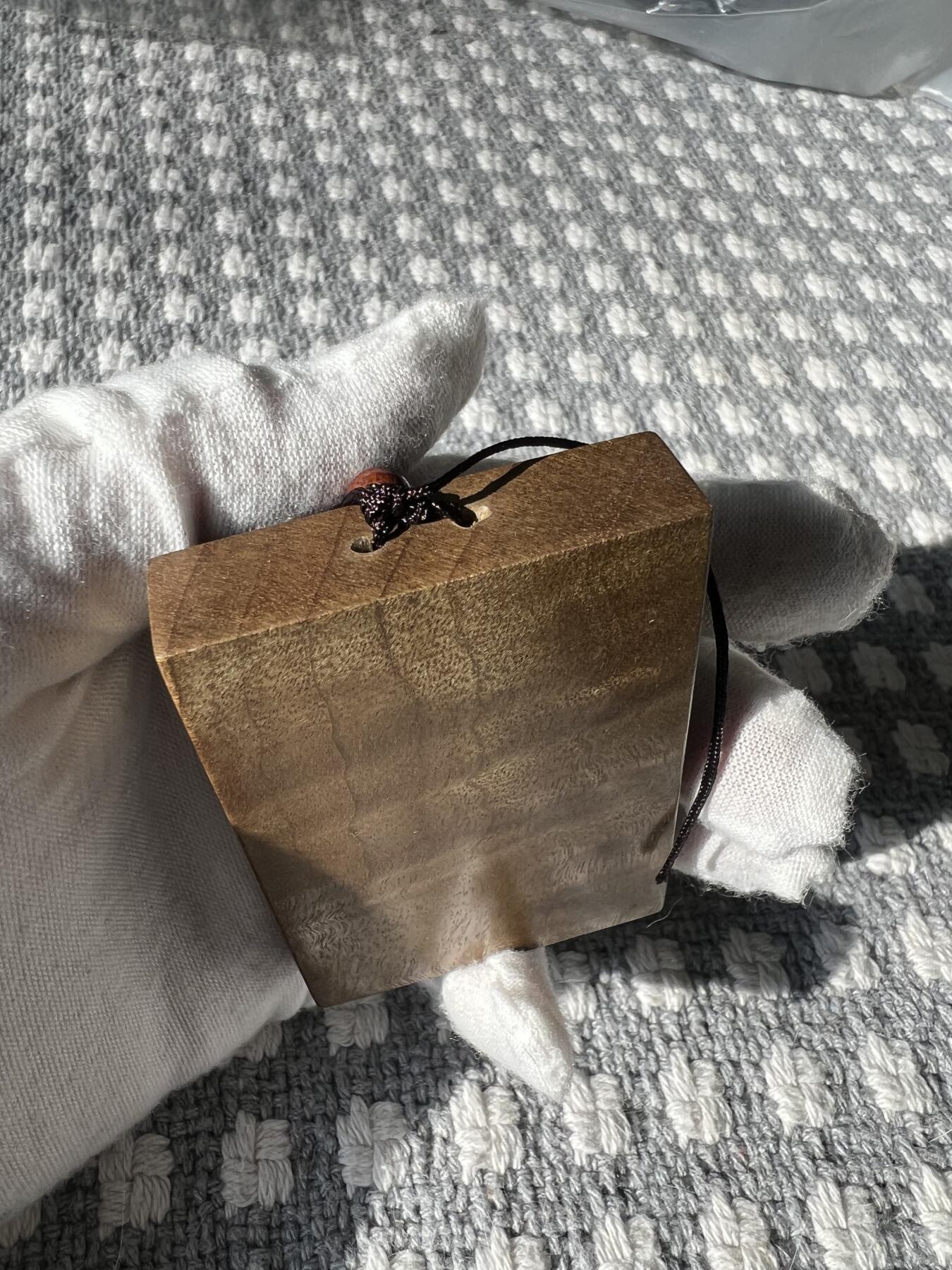 零元拍：627-NO.30金丝楠平安无事牌，香喷喷的小金砖，金光闪闪，72/48.5/12.5MM