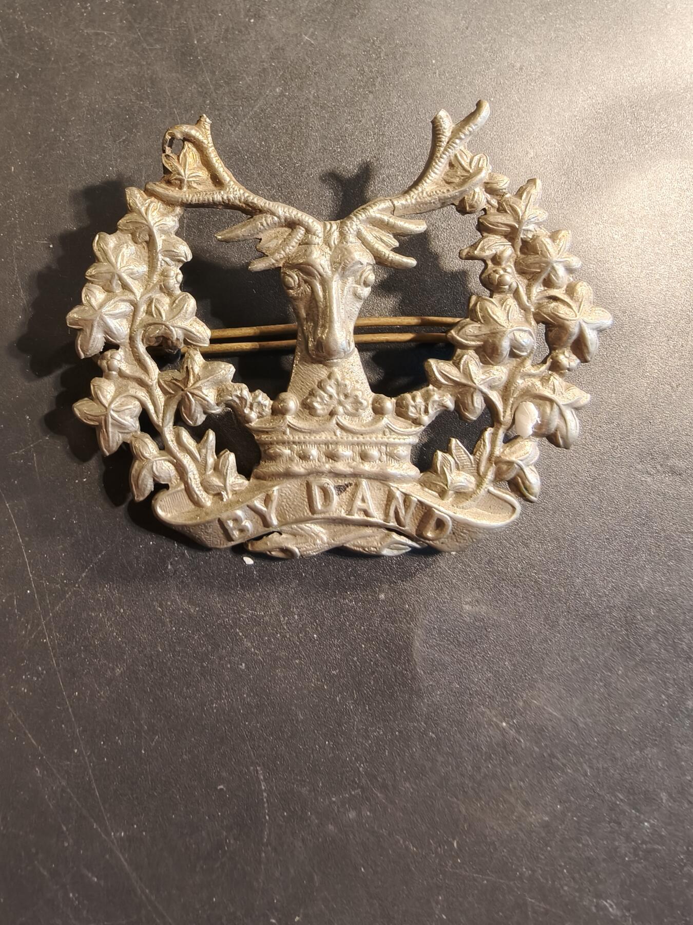 老王徽章第174期 英国戈登高地步兵团帽徽    一战时期