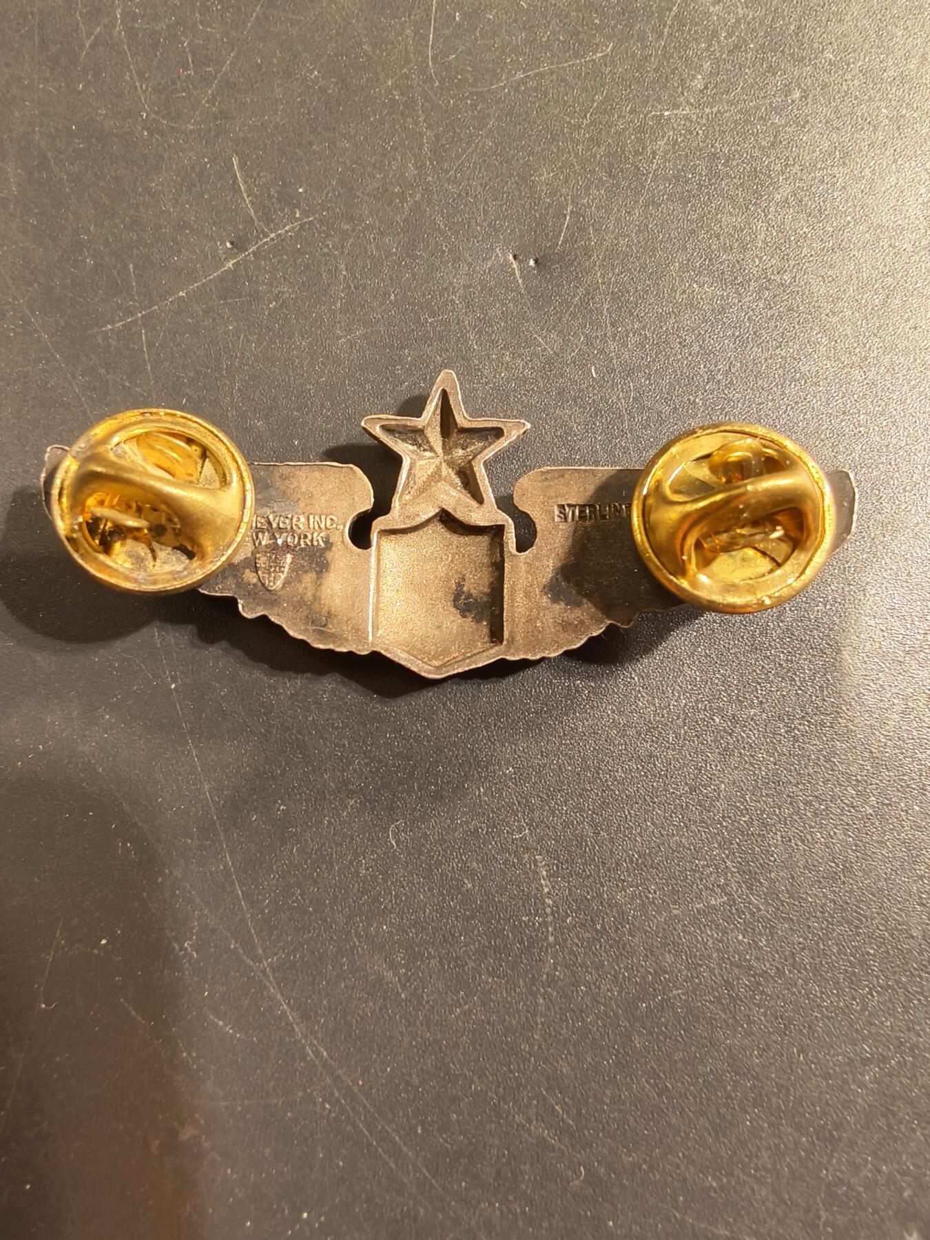 老王徽章第174期 美国空军飞行员中级技能章    925银    2英寸  