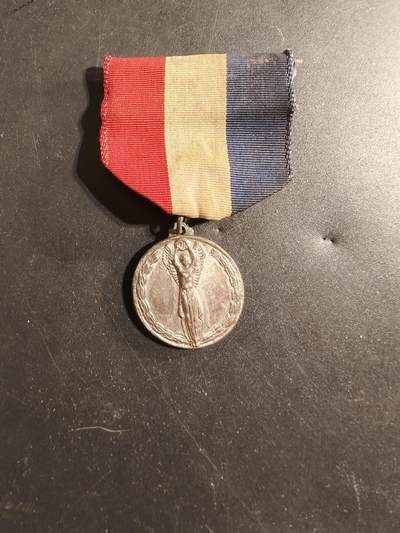 老王徽章第174期 - 美国一战胜利女神纪念章