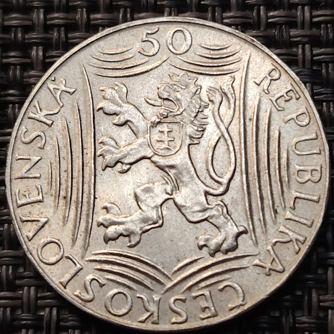 布加迪🐬～世界钱币(上海)🌾第 268 期 /  各国套币和散币 捷克斯洛伐克 1949年 100克朗 斯大林头像纪念银币31mm14克