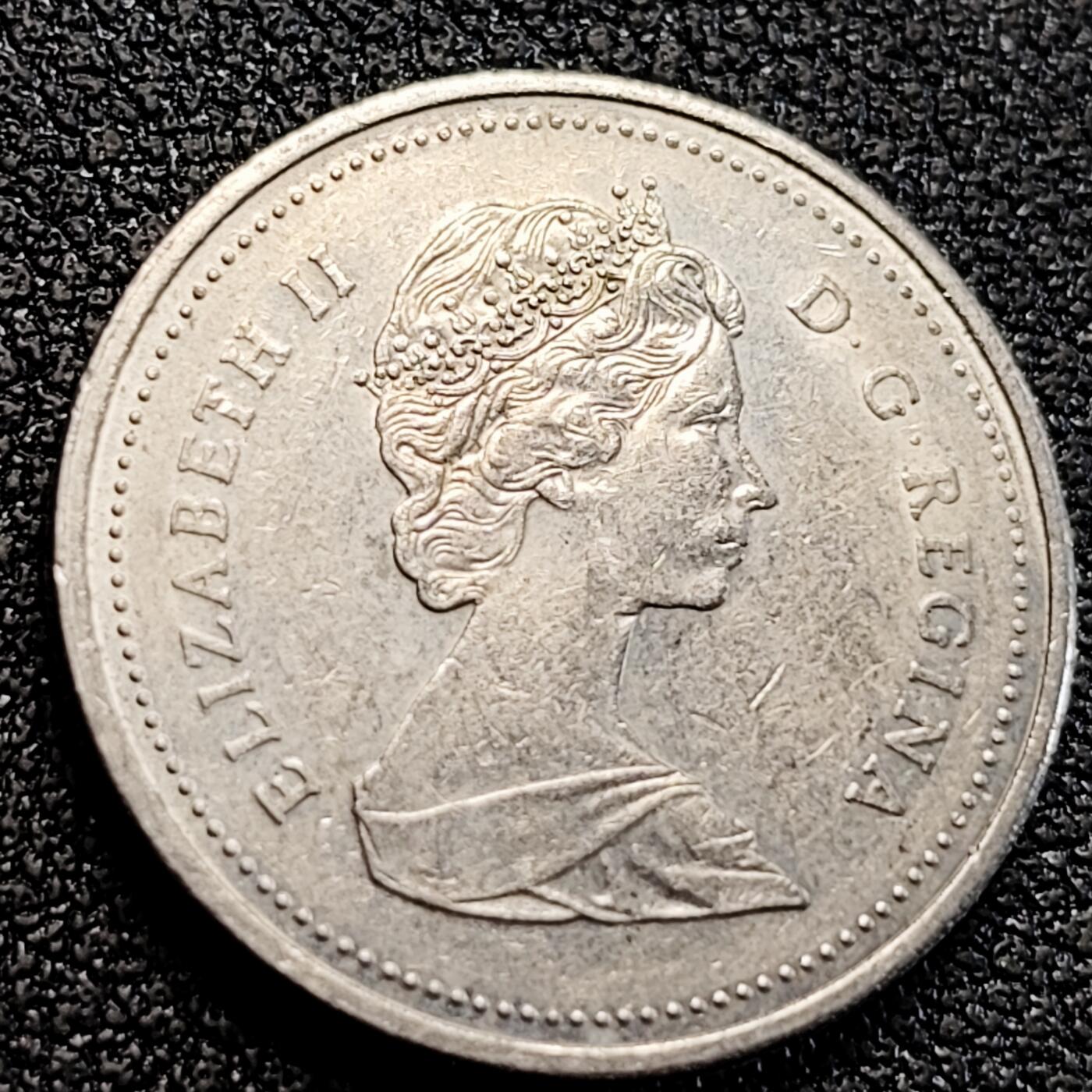 泉币菌-第163场-新年第六场 精品福利场 1987年 加拿大5分硬币 海狸 伊莉莎白.21mm 纪念币铜钱