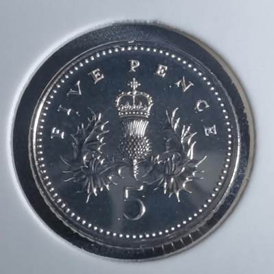 沼泽如烟--第953场 - 英国2004年5便士