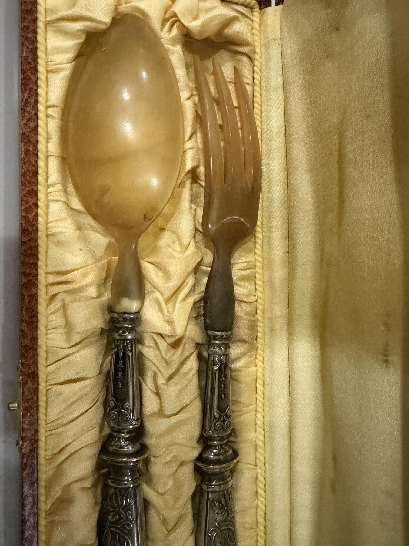 海外回流精品（欧美专场） 欧洲回流纯银餐具一套，27.3cm，共计147.2g。