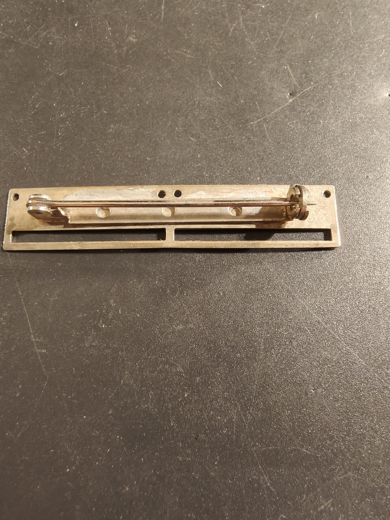 老王徽章第174期 英国2联奖章支架