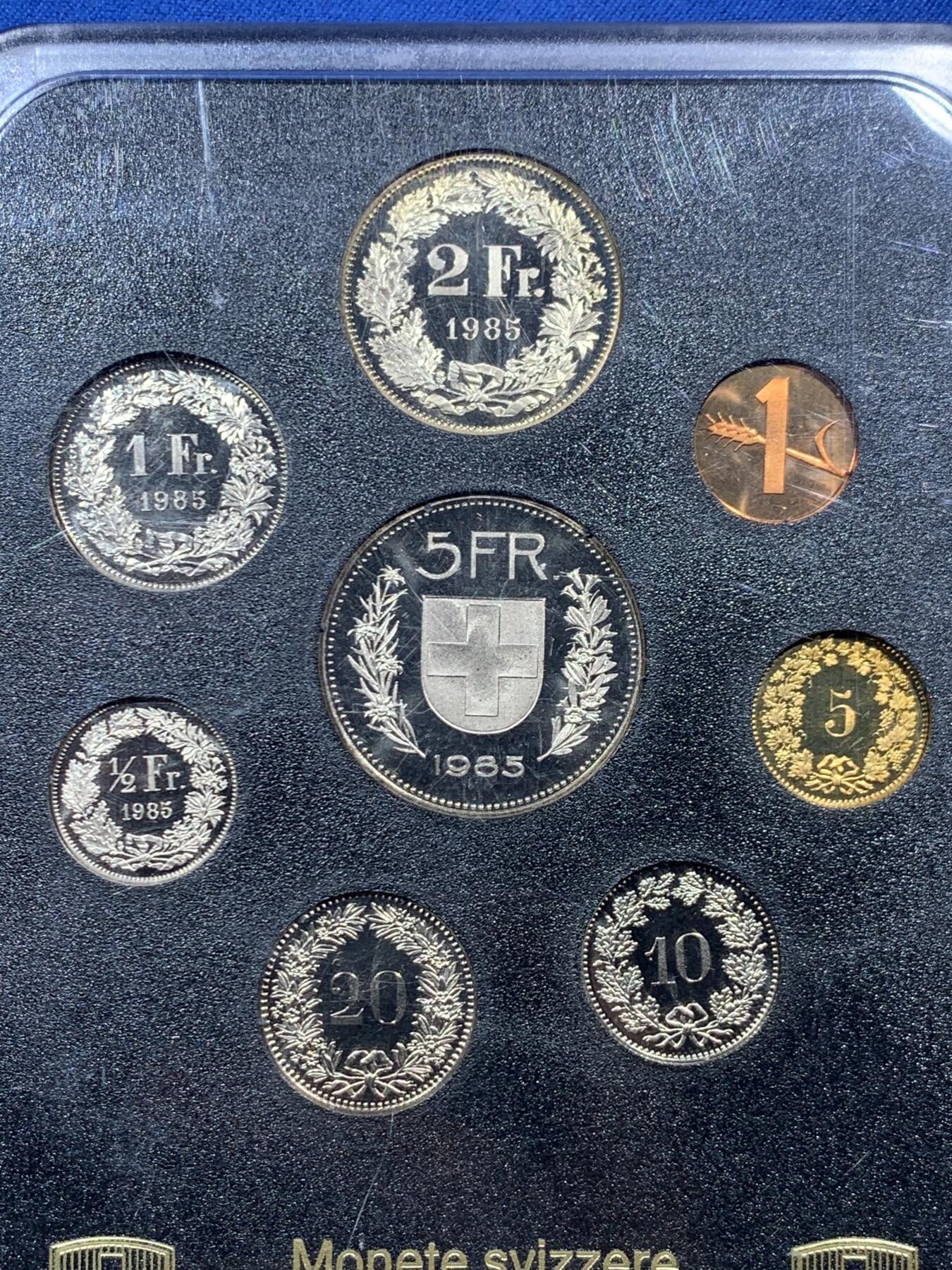 《竞宝斋》第454场 周日，周一 2场连拍 （全场包邮，欢迎送拍） 瑞士1985年精制套币