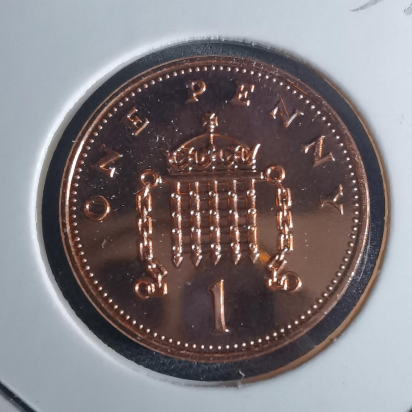 沼泽如烟--第953场 英国2004年1便士