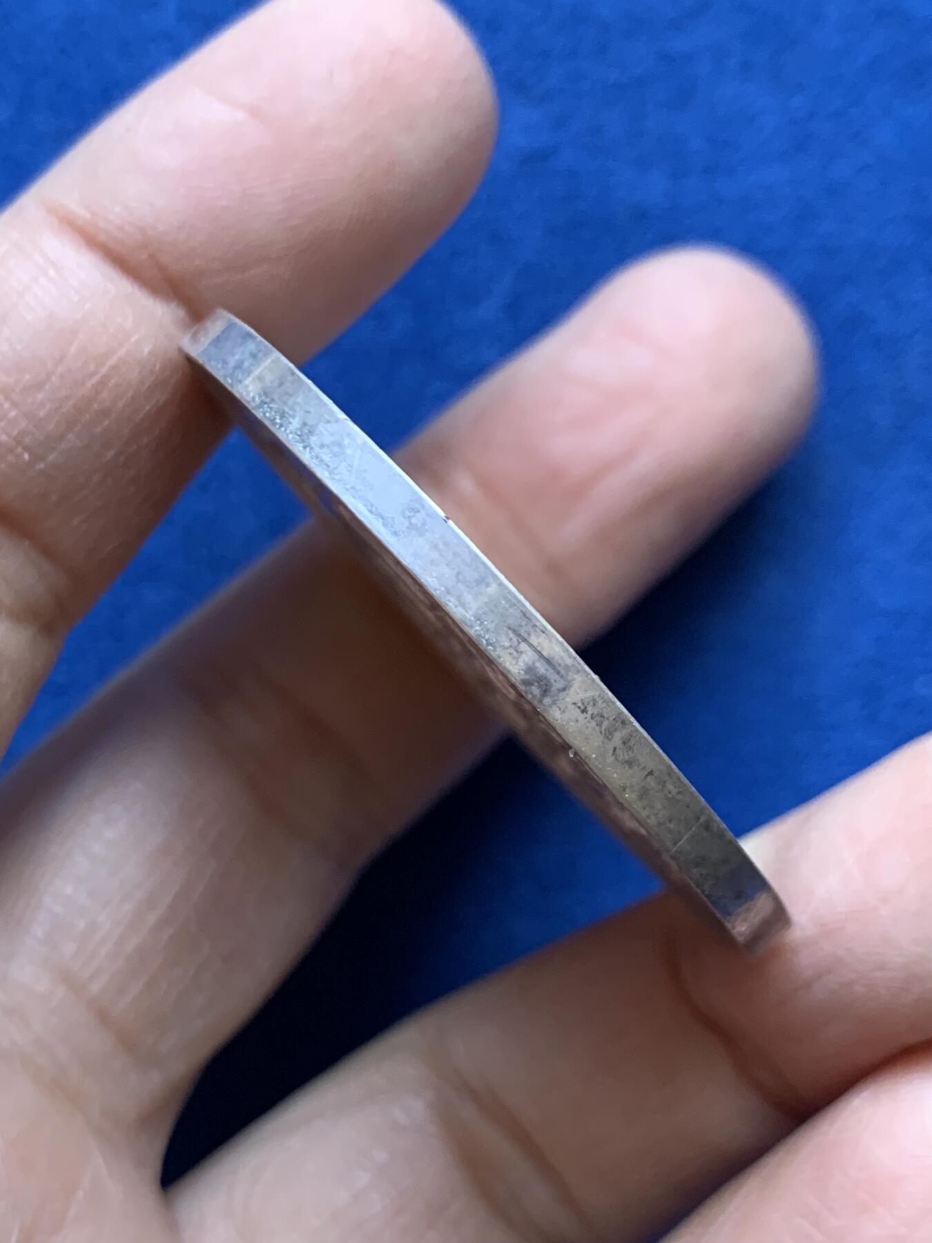 《竞宝斋》第454场 周日，周一 2场连拍 （全场包邮，欢迎送拍） 1925年教皇庇护十一世大银章，背面梵蒂冈理事会议，直径：43.8mm，重：32.25g