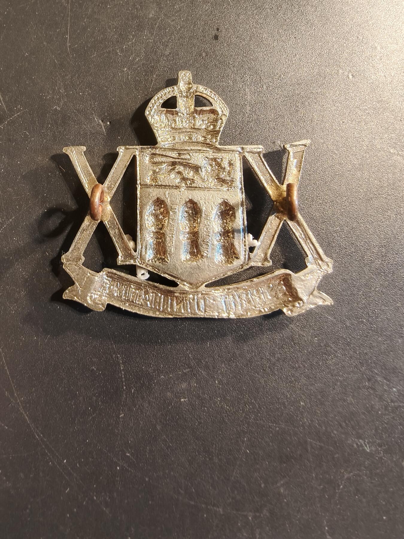 老王徽章第174期 英联邦皇家加拿大第20萨斯喀彻温装甲团帽徽     二战时期