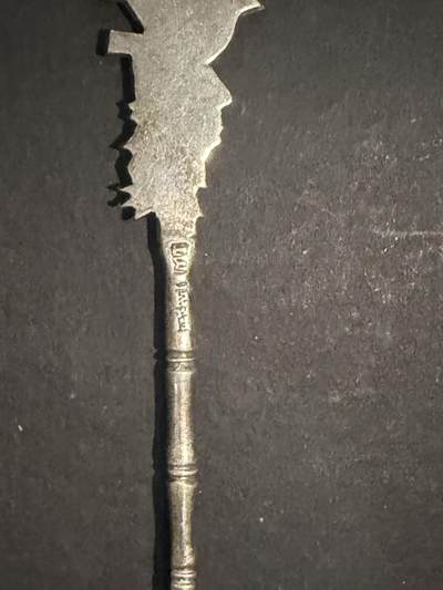 海外回流精品拍卖（五一专场） 欧洲回流清代银勺子两把，12.8cm，32g，有款，工艺精美。