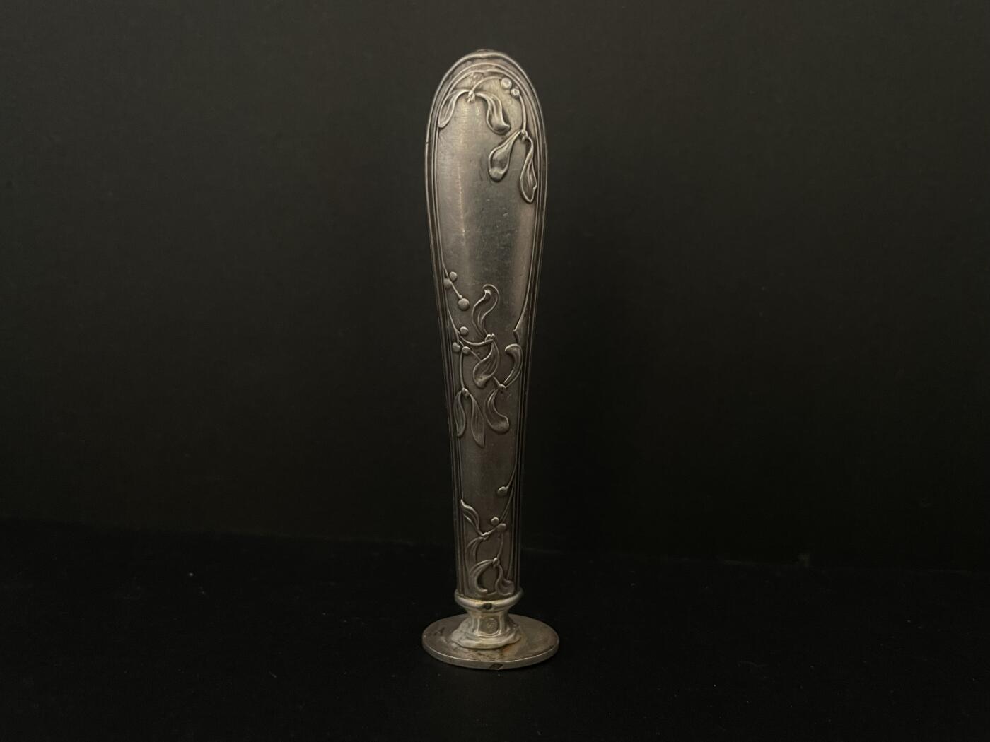 海外回流精品（欧美专场） 欧洲回流19世纪纯银火漆印章，8.3cm，15.1g。