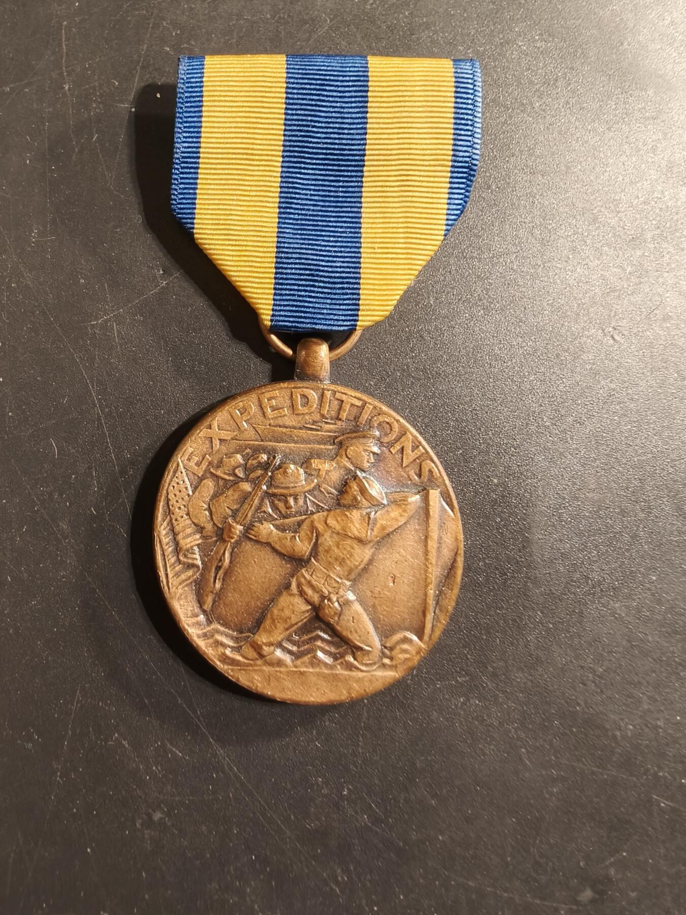 老王徽章第174期 美国海军远征奖章