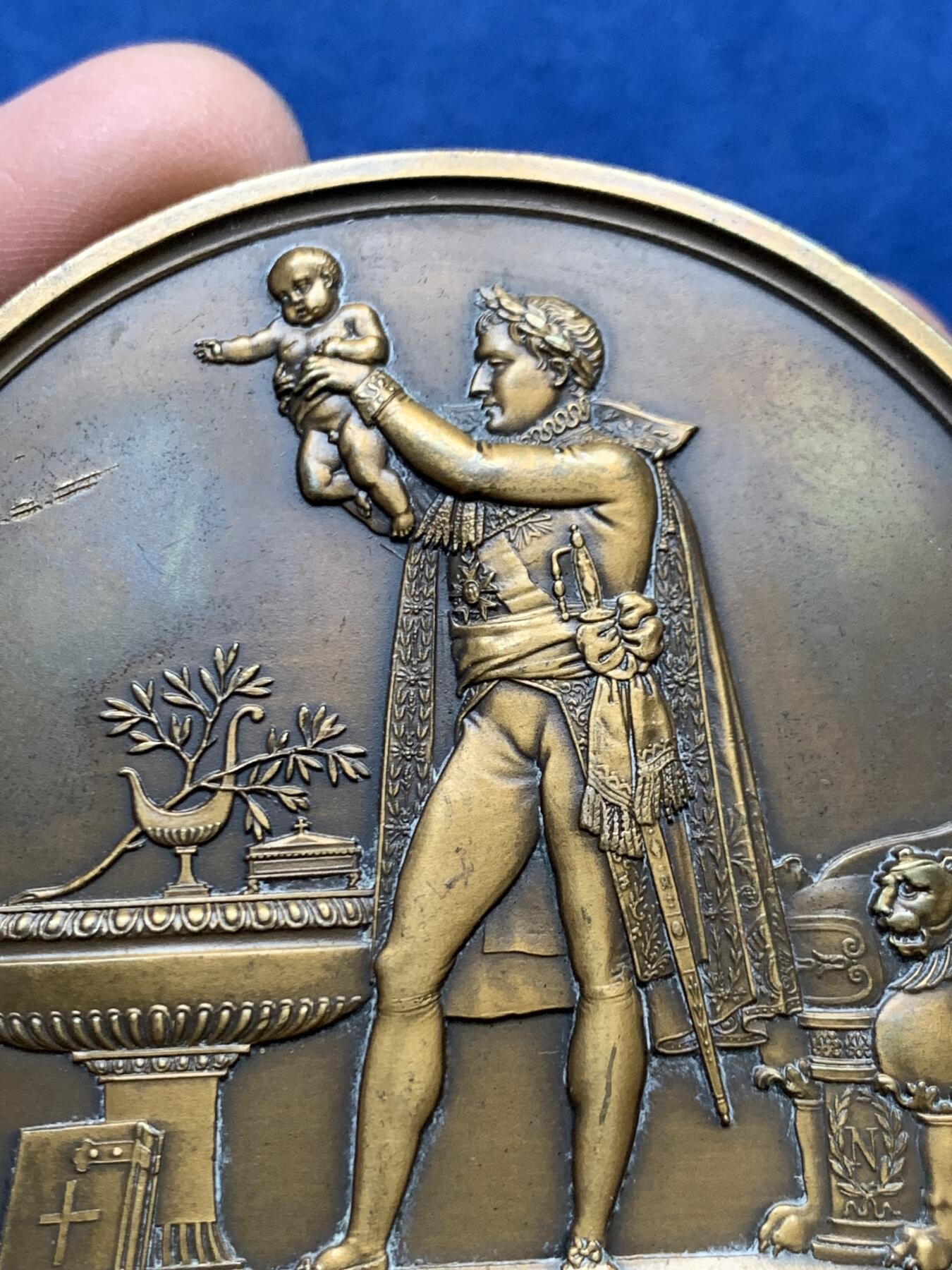 《竞宝斋》第454场 周日，周一 2场连拍 （全场包邮，欢迎送拍） 拿破仑-罗马王子降生纪念大铜章 146.9克 68mm 丰饶角铜标 后铸版本大直径少见