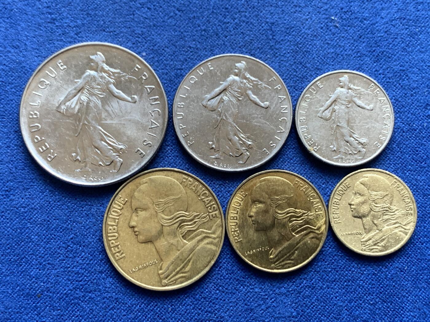 《竞宝斋》第454场 周日，周一 2场连拍 （全场包邮，欢迎送拍） 六枚一套 播种女神法郎各种面值