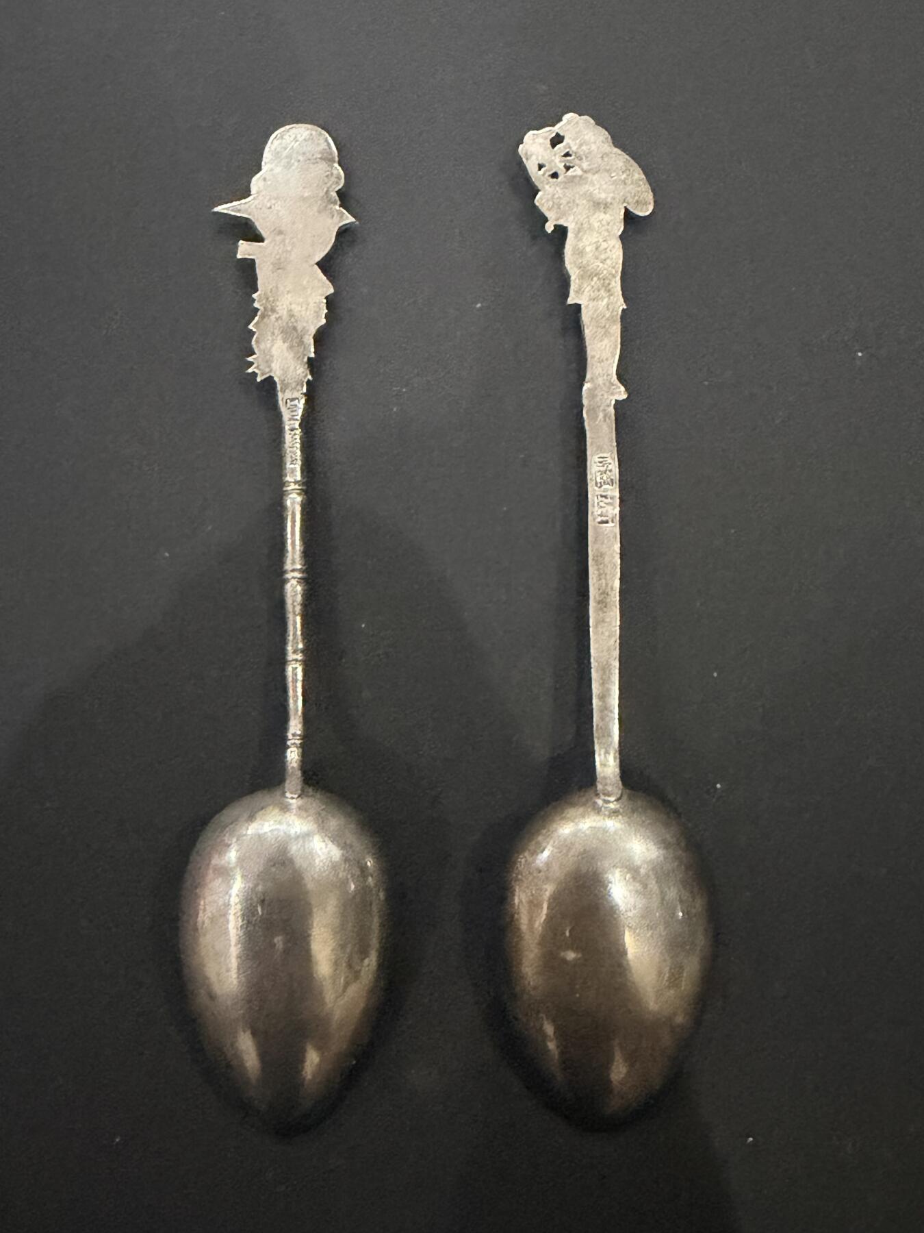 海外回流精品（欧美专场） 欧洲回流清代银勺子两把，12.8cm，32g，有款，工艺精美。