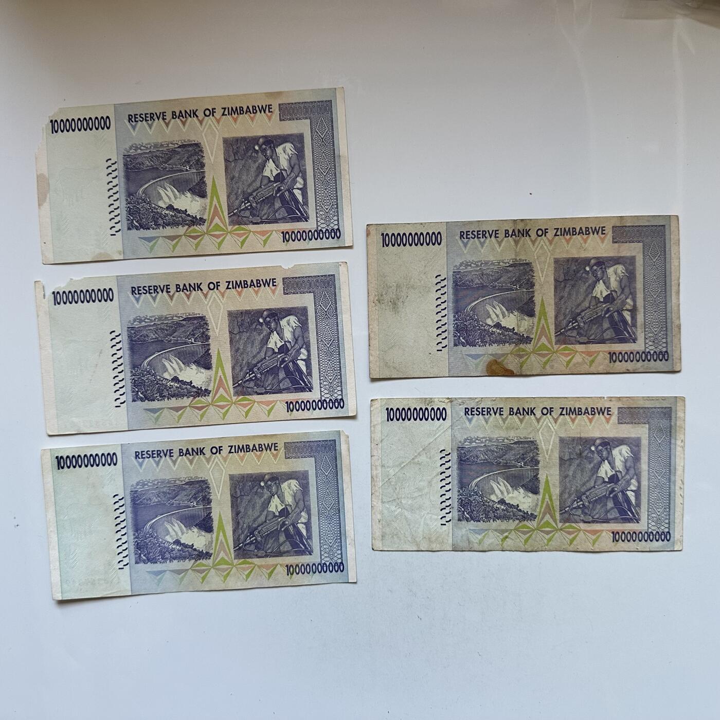 🌹外币初藏🌹🐯2026年第3场  每周二四六晚8️⃣点 接代拍 津巴布韦100亿纸币5张 10个0 边角有缺—3