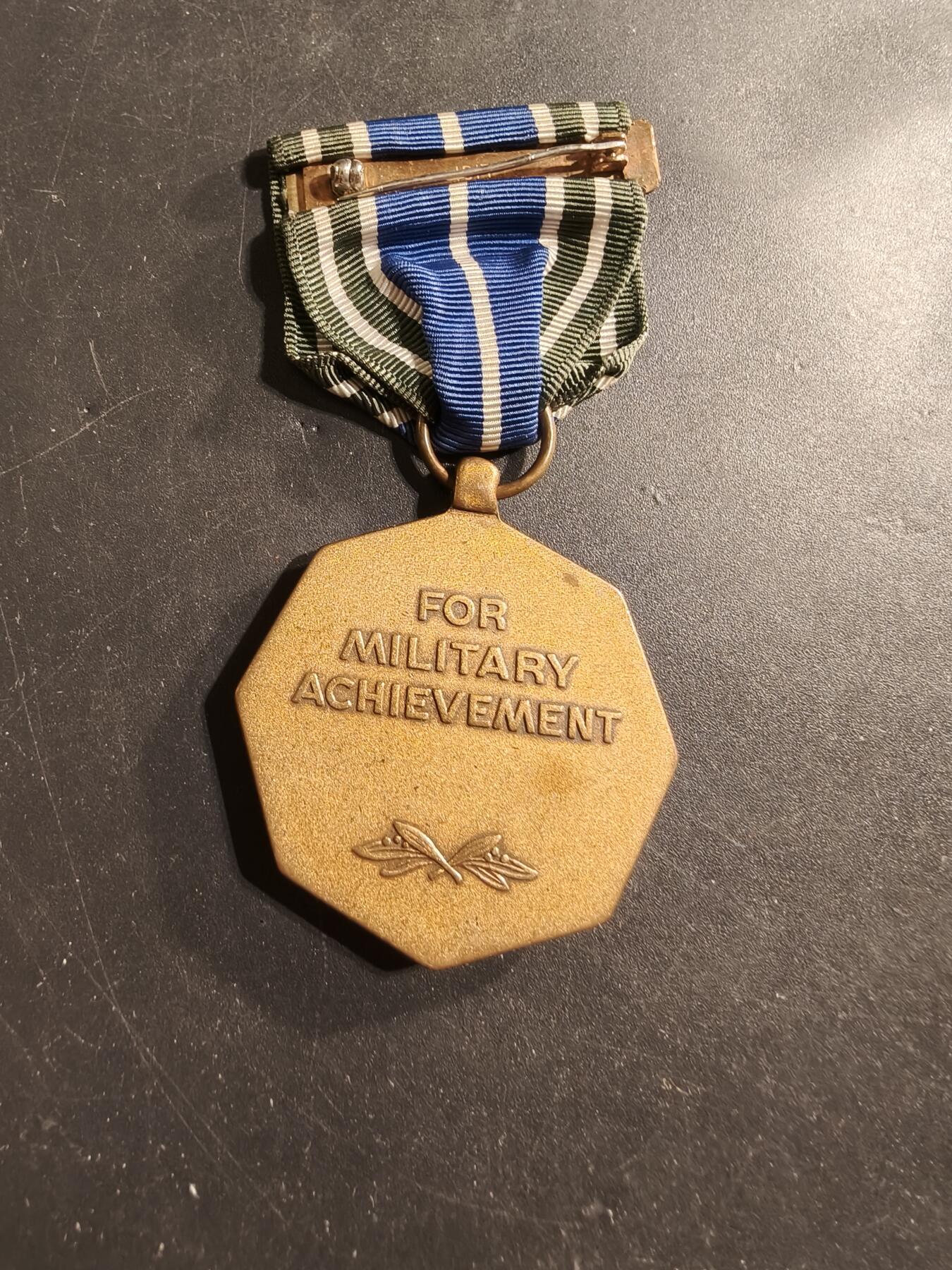 老王徽章第174期