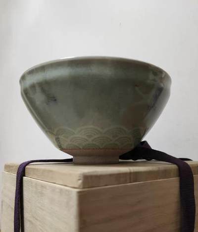 杂项专场 - 高丽青瓷碗  品相完好 无磕无飞皮  可收藏，原盒包装。