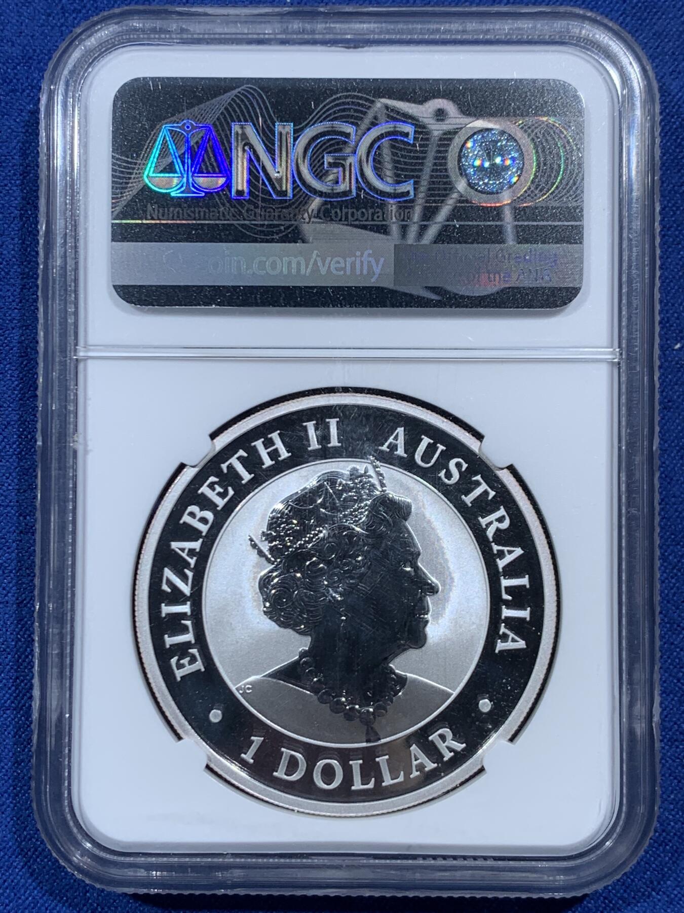 《竞宝斋》第454场 周日，周一 2场连拍 （全场包邮，欢迎送拍） NGC MS69 澳大利亚2021年抓蛇的楔尾鹰一盎司银币，好品可藏