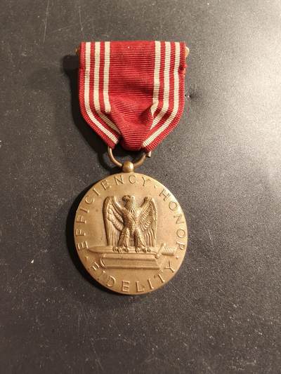 老王徽章第174期 - 美国陆军品德优良奖章    二战时期