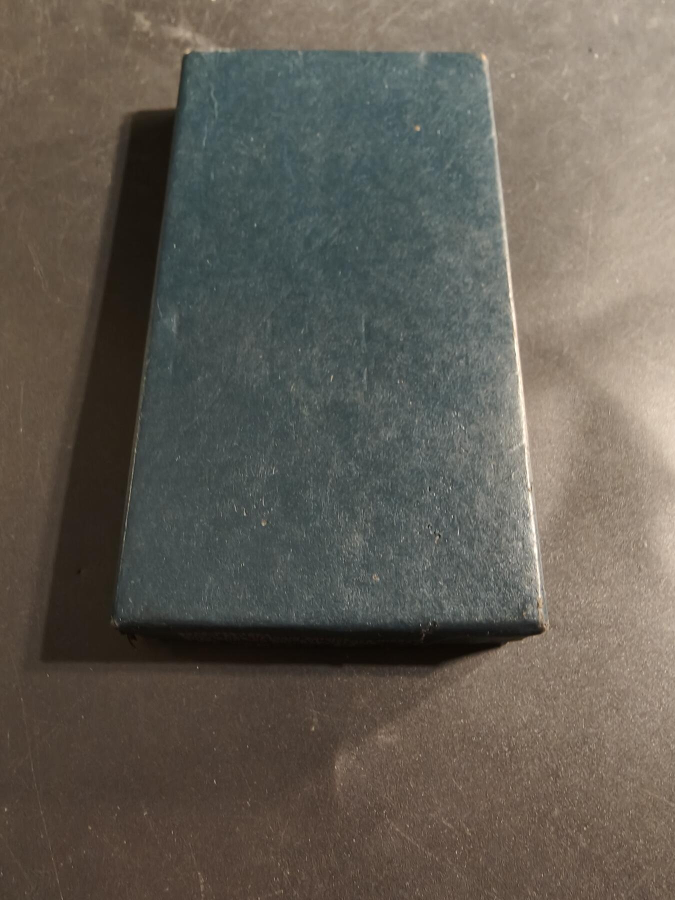 老王徽章第174期 美国越战服役奖章    原盒带略