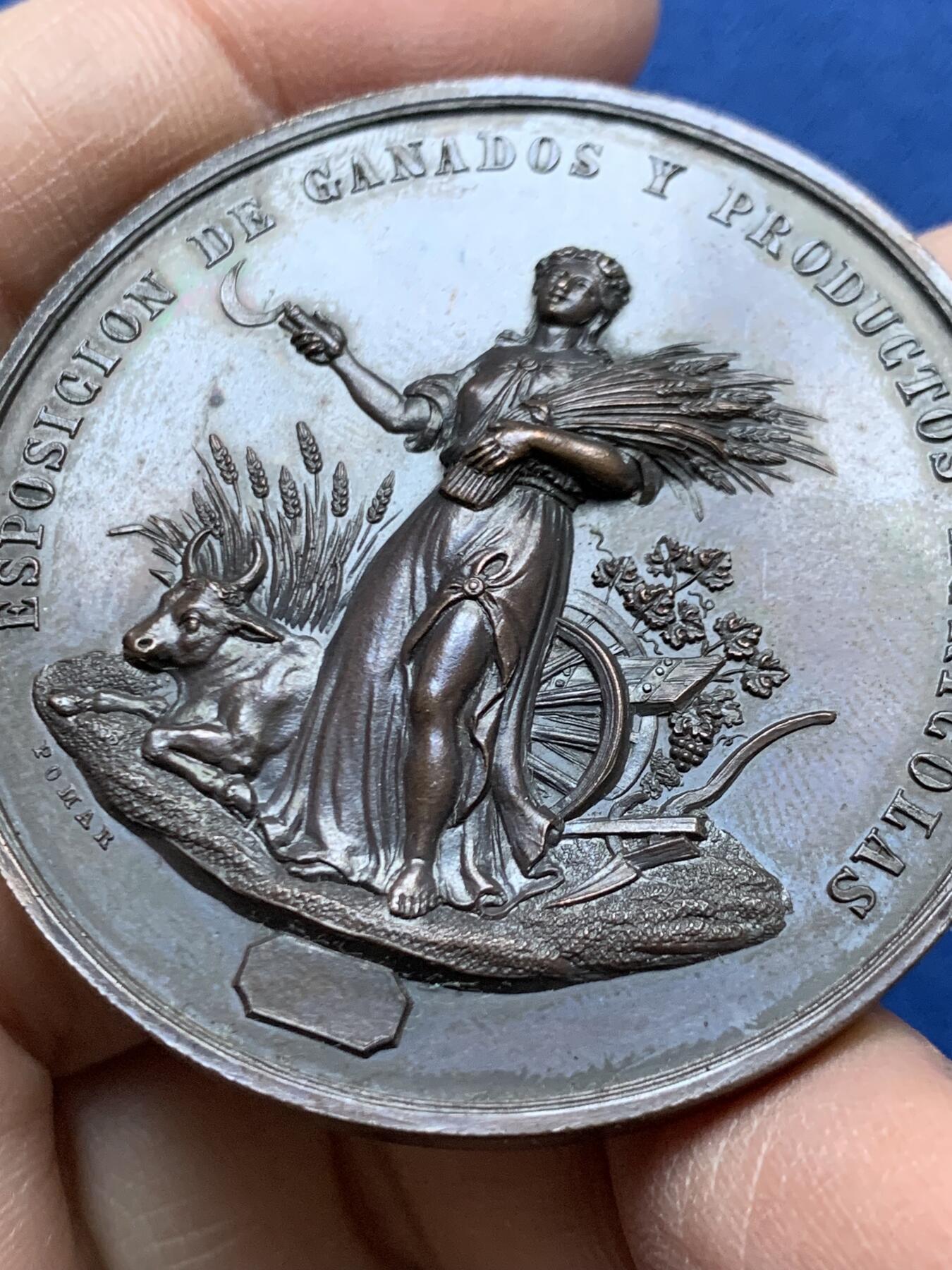 《竞宝斋》第454场 周日，周一 2场连拍 （全场包邮，欢迎送拍） 西班牙吉普斯夸省家畜与农产品展览会铜章 52.5克 47mm 带原盒