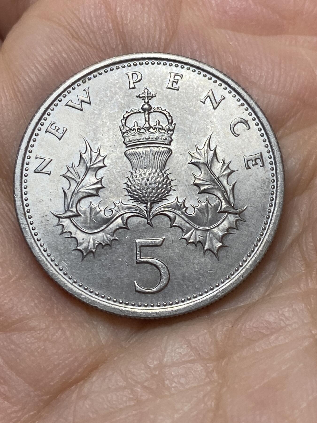 2026年第三场(总第一百七十二场）外国好品散币场(免佣金) 英国🇬🇧1968年5新便士(伊丽莎白二世青年桂冠，十进制第一版首发年)